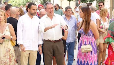 El PSOE de Málaga, el primero en saltar por los aires contra Juan Espadas