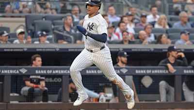 Yankees slugger Juan Soto exits game with left forearm discomfort, will undergo imaging Friday