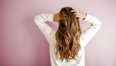 El pelo tiene un tope: una experta explica el punto en el que deja de crecer