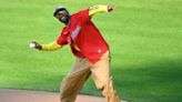 Denzel Ward throws ceremonial first pitch at Progressive Field into the stands