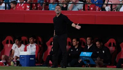 Quique Flores: "Cuando te tira 15 veces el Cádiz en casa está todo dicho"