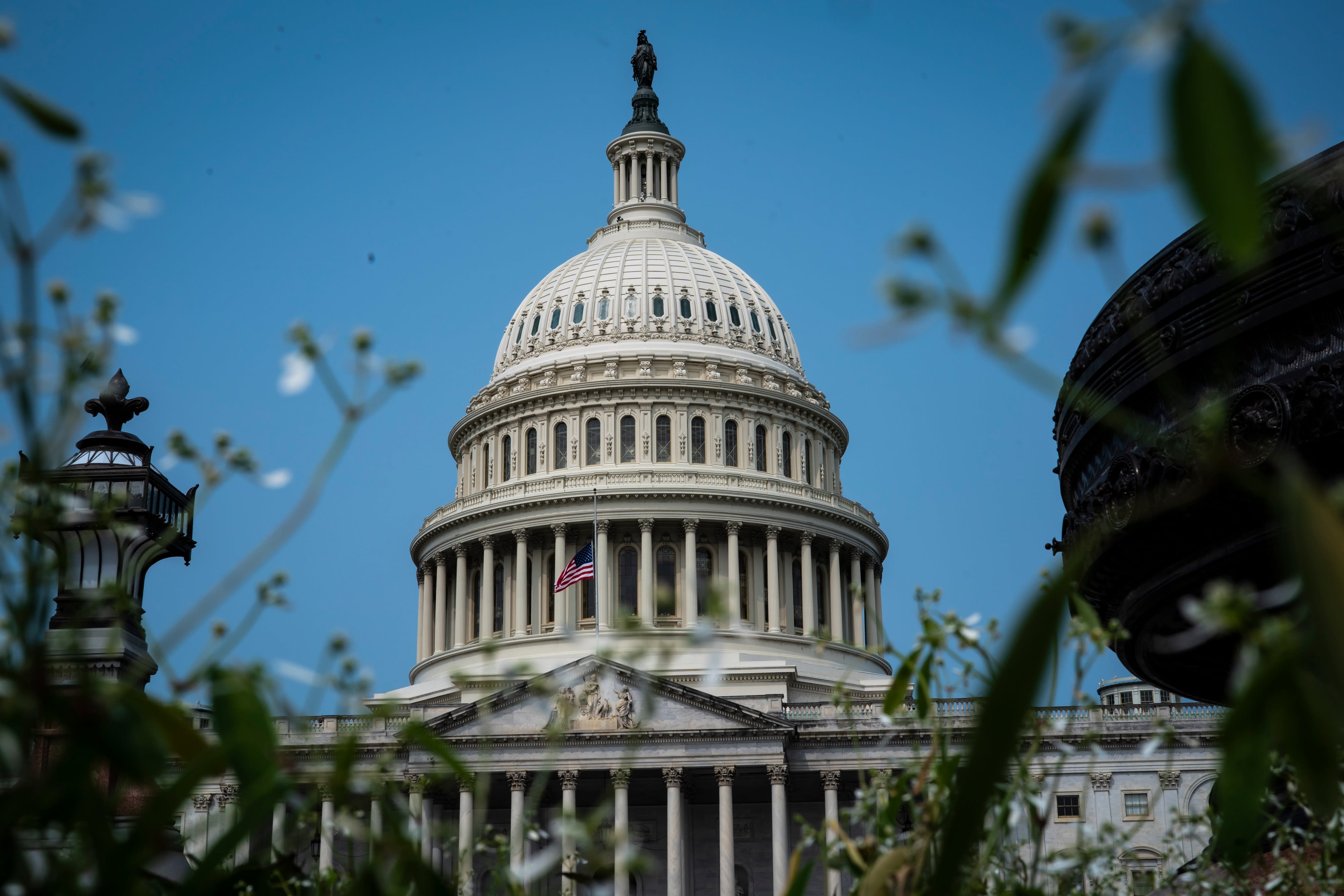 Man pleads guilty to making 12,000 harassing calls to Congress members