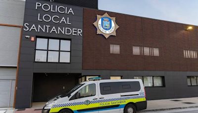 La Policía Local de Santander detiene a un hombre después de robar un 'dúmper' de obra y chocar contra una valla en Valdecilla