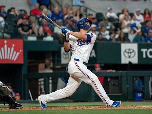 Rangers' Seager homers for 8th time in 8 games