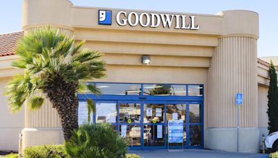 9 Insider Secrets You Should Know From a Goodwill Employee