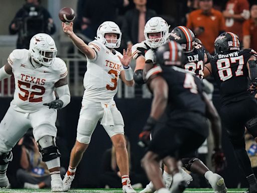 Texas football QB Quinn Ewers lands on 2024 preseason watchlist for Maxwell Award