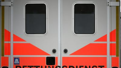 Frau bei Ausparkunfall in Niedersachsen getötet - Mann schwer verletzt