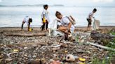 Philippine diving town swaps trash for rice to clean up its beaches