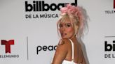 Duelo de moda entre hombres y mujeres en la alfombra azul de los Premios Billboard Latinos