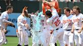 Orioles walk off Yankees to avoid sweep after wild comeback, head to All-Star break with slim lead in AL East