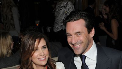 Kristen Wiig, Jon Hamm reflect on hosting 'SNL' and 'goofing around' during 'Bridesmaids' sex scene