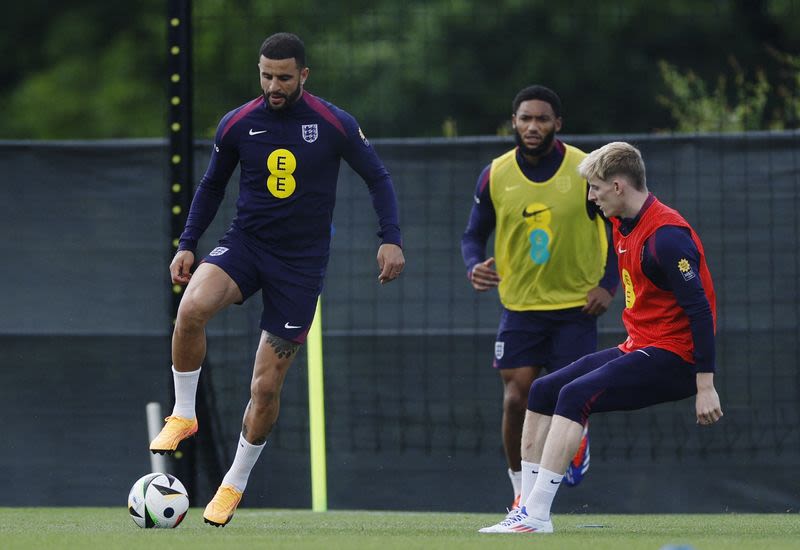 Soccer-'John the Swan', 'Keith the Teeth' - England play name games