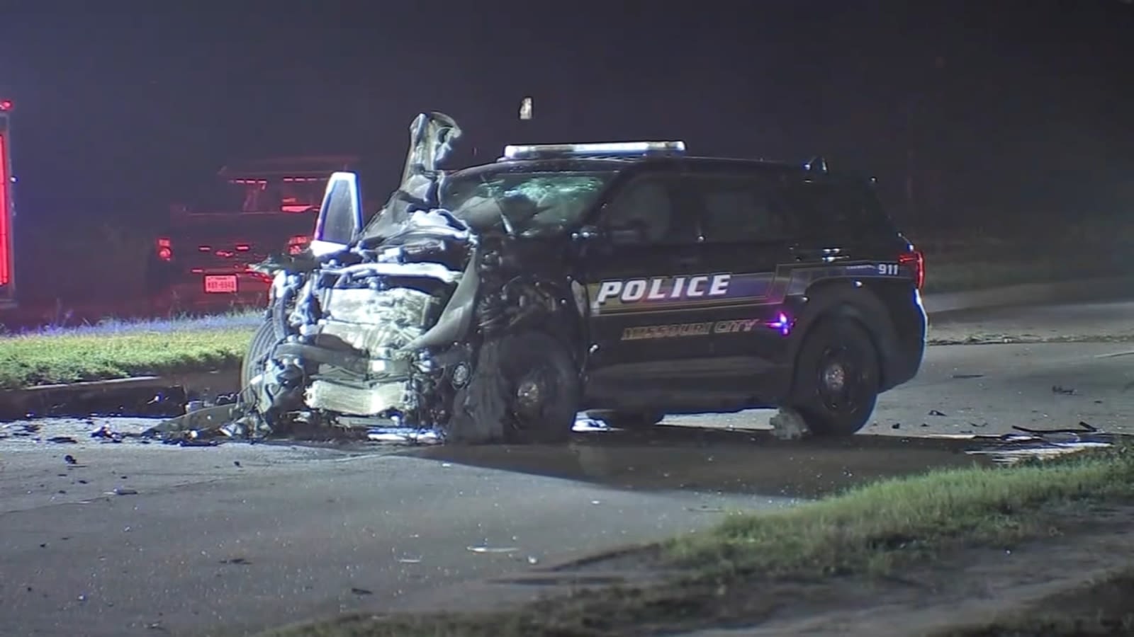 Mother and son killed when Missouri City officer T-boned their car while heading to call: Police