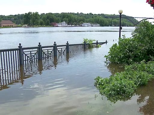 Mississippi River flooding starts, worst yet to come