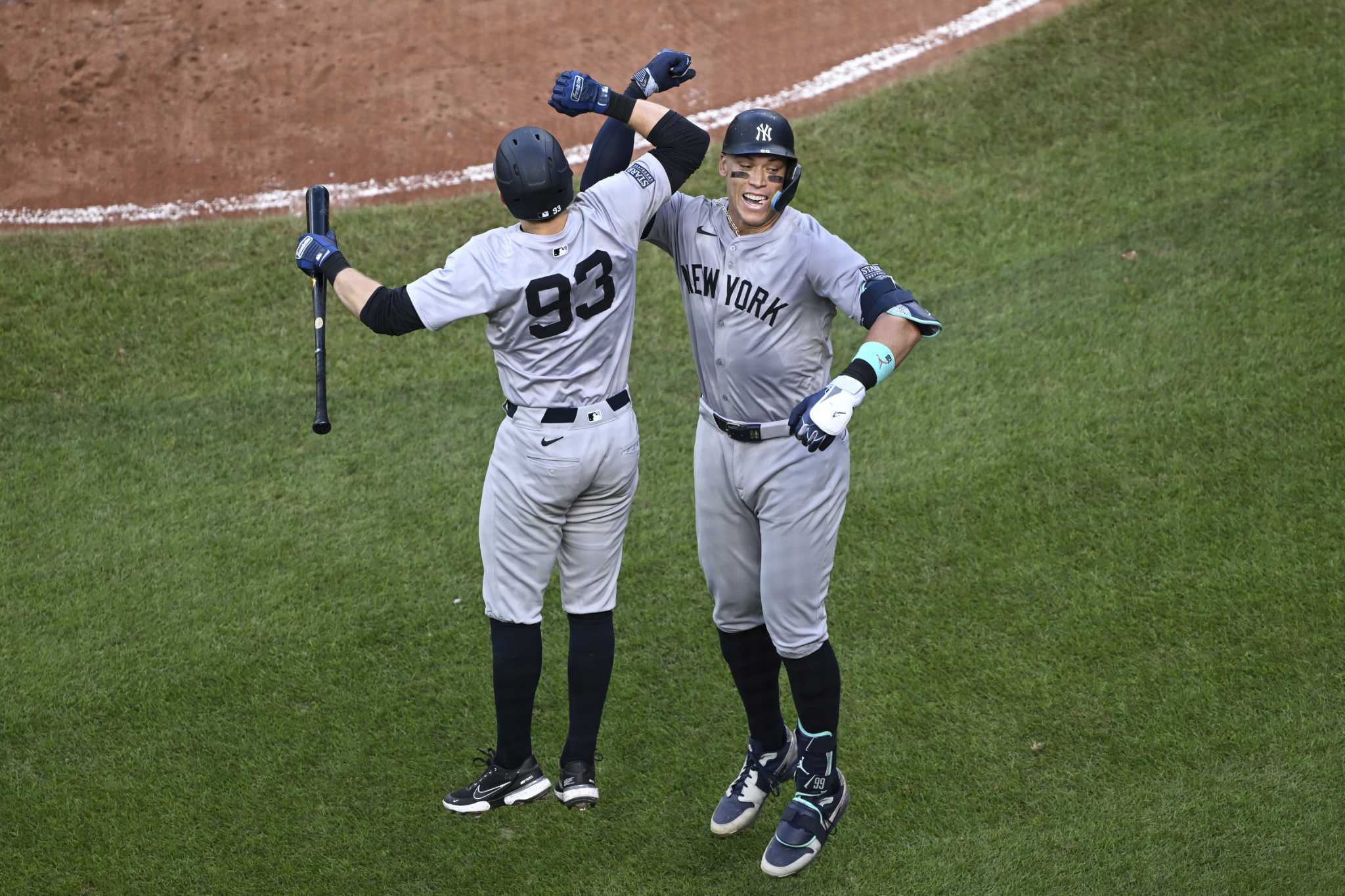 Aaron Judge sets Yankees record with his 34th home run before the All-Star break