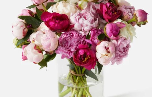 Last minute Mother’s Day gifts: Here’s the best flower delivery services