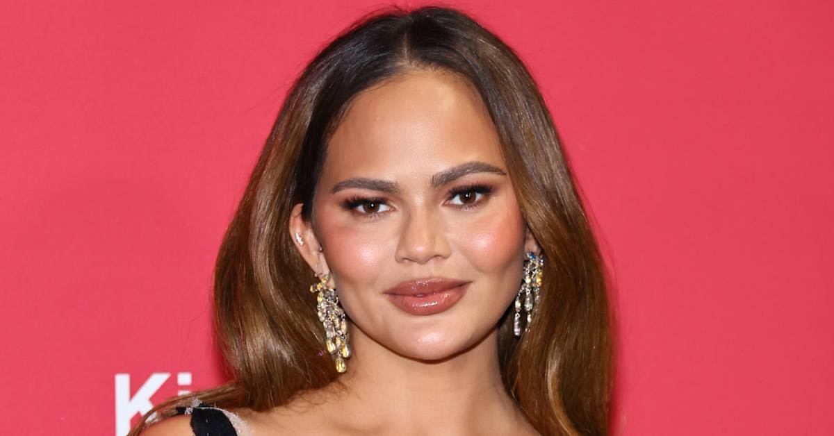 Chrissy Teigen Concerns Fans With Met Gala Post in a Neck Brace