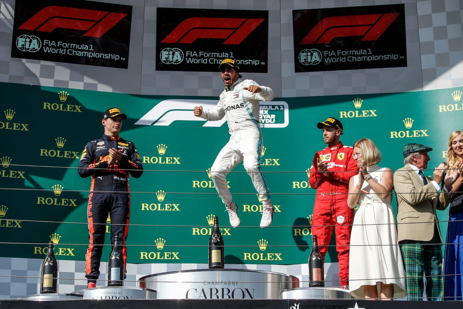 Lewis Hamilton wins British Grand Prix