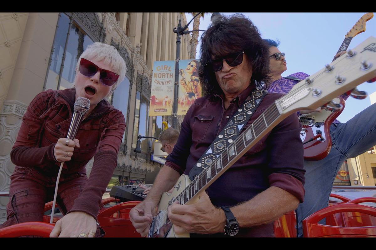 Watch Kiss' Tommy Thayer Perform on the Wild Things' New Song