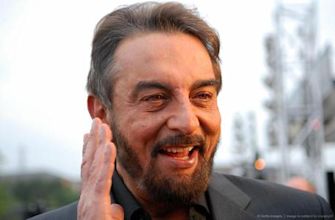 Kabir Bedi