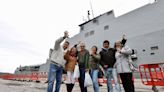 Gijón despide a la Armada con un hasta luego: 'Esperamos que vuelvan pronto'