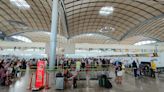 Fallo en Microsoft: Normalidad relativa en el aeropuerto Alicante-Elche Miguel Hernández con largas colas para facturar