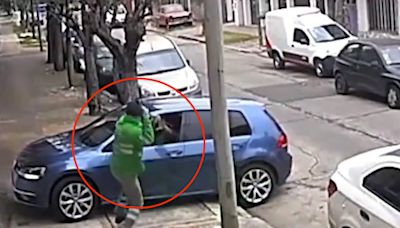 A los escobazos, un barrendero evitó el robo de un auto: “No soy un héroe” | Policiales