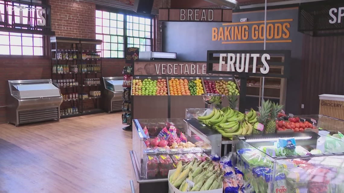 A new Hartford grocery store will offer income-based discounts