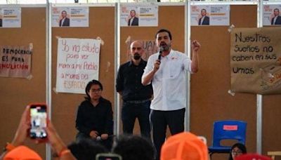 VIDEO: “No somos tu herramienta política”: abuchean a Jorge Máynez tras reunión con estudiantes en la UAM