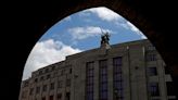 Analysis-EU-beating wage gains unnerve central Europe's rate-setters