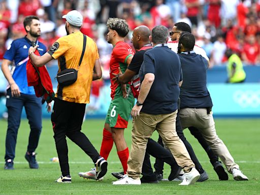 Argentina-Marruecos en Olímpicos: 15 minutos añadidos, invasión y VAR luego de dos horas