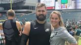 Jason Kelce y su esposa terminan en una bochornosa pelea con una mujer: ¿Cómo sucedió?