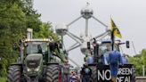 Los tractores vuelven a las calles antes de las elecciones europeas con apoyo de la ultraderecha