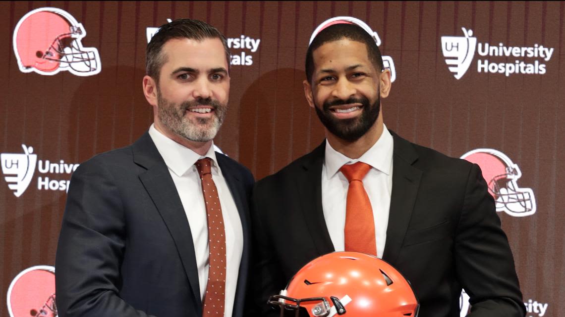 Cleveland Browns GM Andrew Berry and head coach Kevin Stefanski sign contract extensions