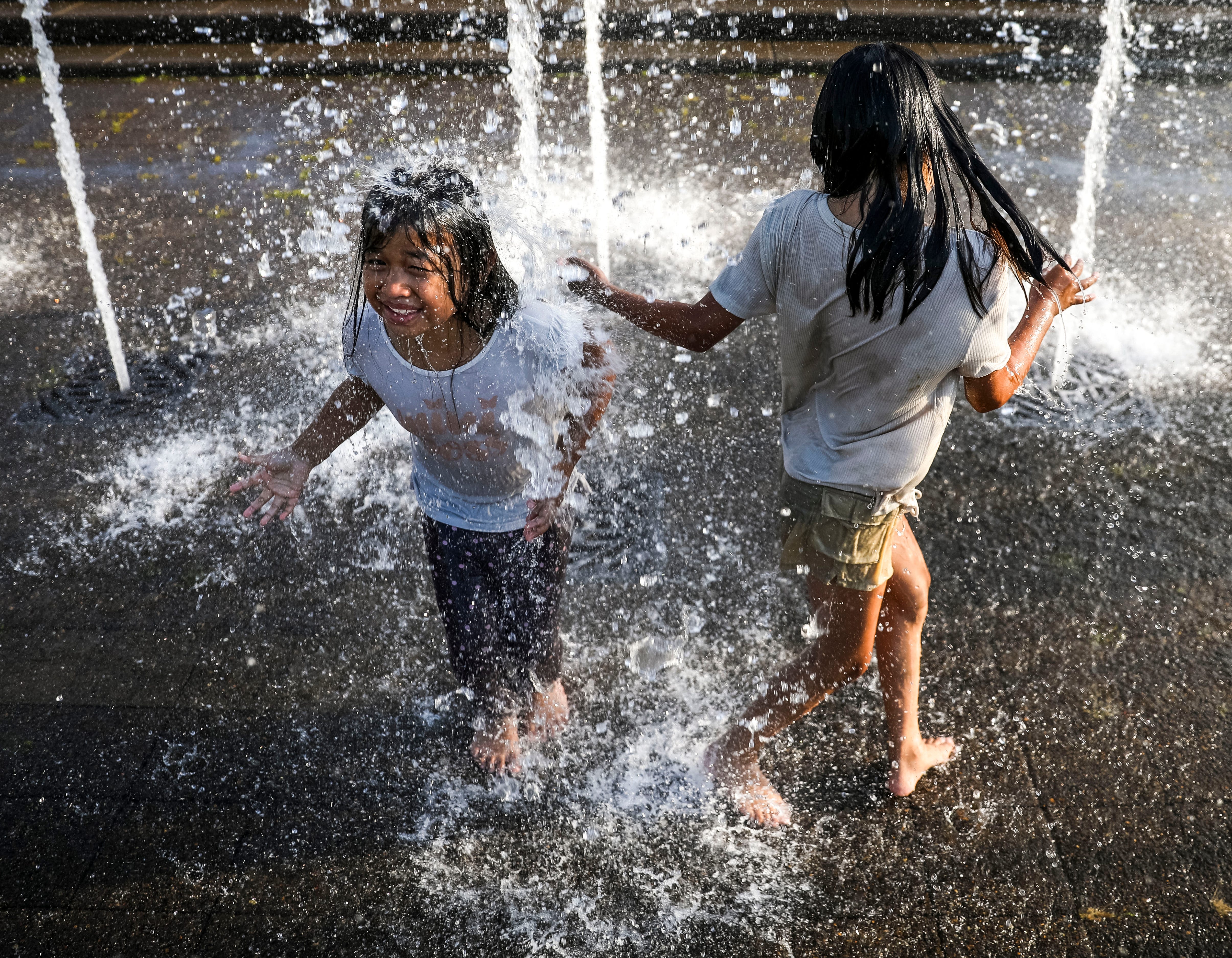 Willamette Valley cities post hottest July on record; Oregon wildfire conditions roar back