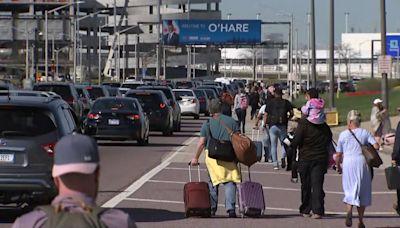 O'Hare Airport warns of 'substantial' traffic delays due to protest blocking Kennedy Expressway lanes