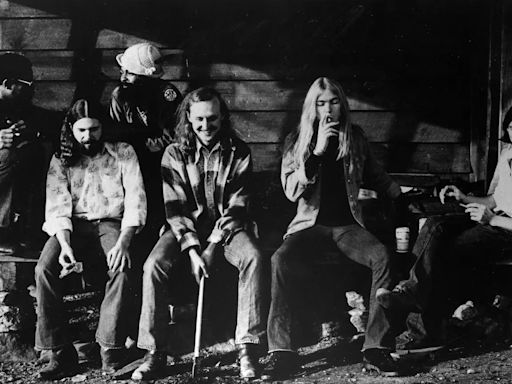 Where to Buy the Bestselling ‘Brothers and Sisters: The Allman Brothers Band’ Book Online