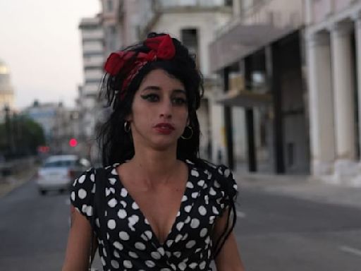 Despiden a la "Amy Winehouse cubana" del bar donde trabajaba: "Sabía que iba a suceder"