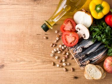 如何健康長壽？哈佛新研究證實，1飲食模式對女性最好，包括大量蔬菜和堅果