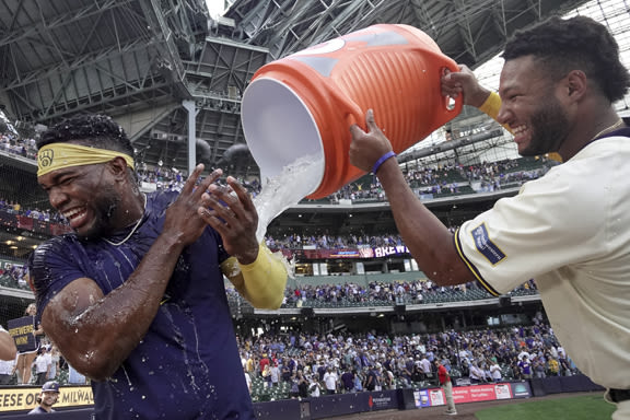 Walk-off single, stellar relief pitching get Milwaukee Brewers wins on Tuesday, Wednesday over World Series champion Texas Rangers