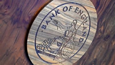 El Banco de Inglaterra mantiene en 5.25% su principal tasa de interés
