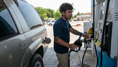 Gas prices drop in Texas ahead of record-setting Memorial Day weekend travel, AAA says