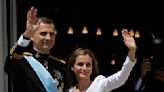 España: Reflectores enfocan reina Letizia que cumple 50 años