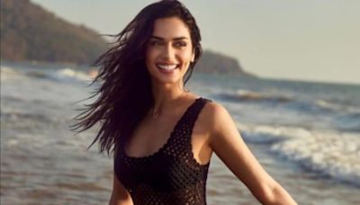 Sexy! Manushi Chhillar Flaunts Her Curves In A Black Bikini, Mesh Coverup; Hot Photos Go Viral - News18
