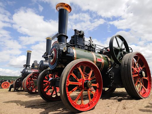 Steam fair cancelled after downpours drench field