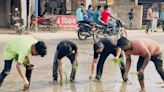 Bihar Man's Unique Protest Against Govt For Negligence Of Waterlogging - News18