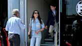 Carlota Casiraghi pasea en el paddok del GP de Fórmula 1 rodeada de celebrities