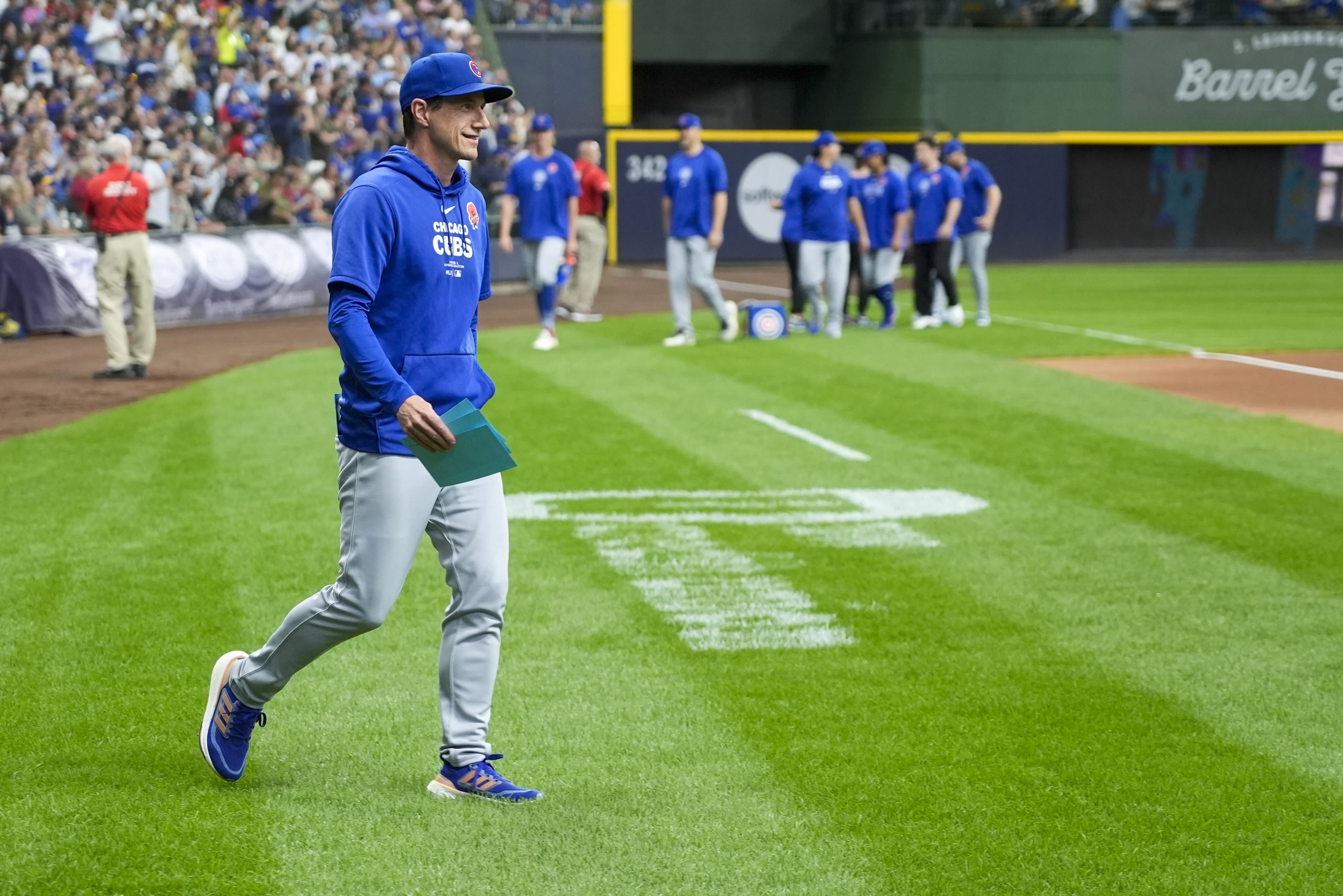 Counsell's return to Milwaukee includes thank-you message and chorus of boos