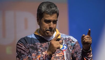 Ante alerta de "baño de sangre" Maduro recomienda tomar manzanilla a los que se asustaron