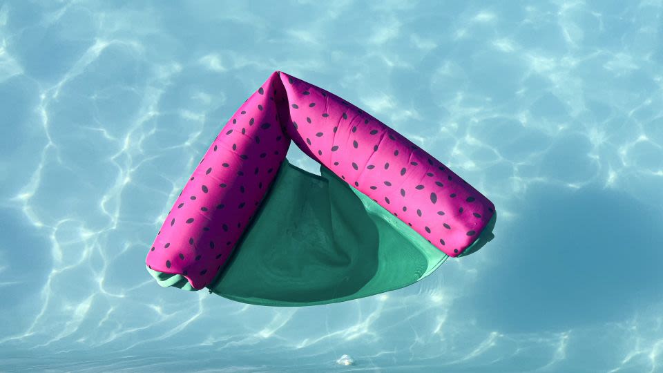 I always hated pool floats — until I tried this $35 noodle sling from Amazon